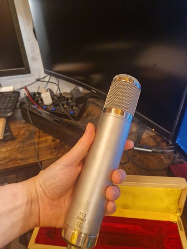 Peluso p12 - peluso,